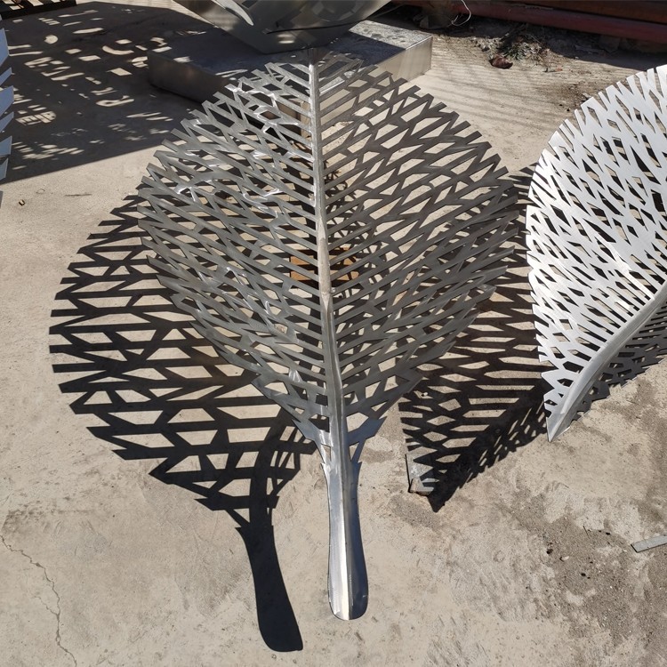 Stainless Steel Leaf Sculpture Stainless Steel Leaf Sculpture