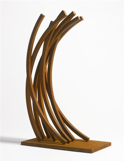 Sculpture abstraite extérieure