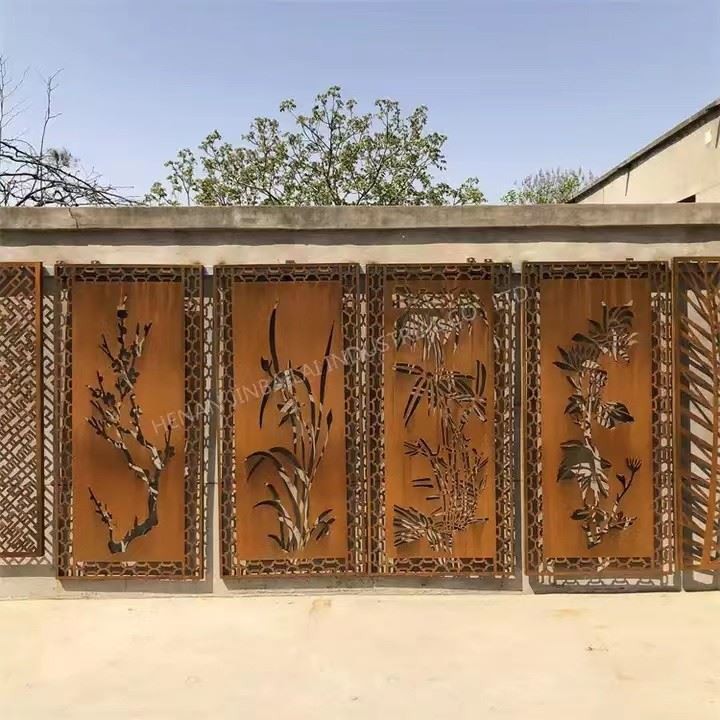 Garden Screen Installation