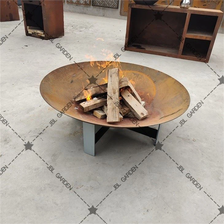 Nouveau brasero carré en acier Corten