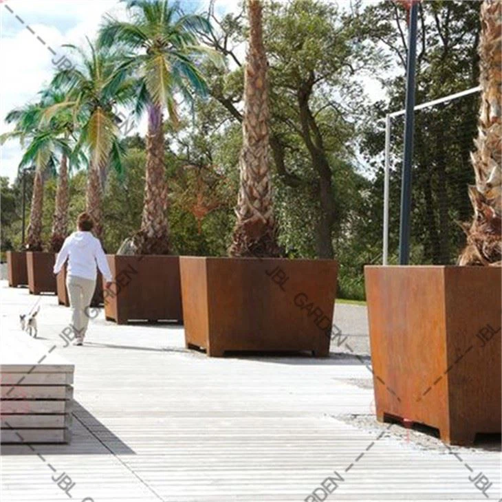 Jardinière Auge Métal