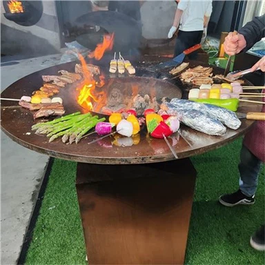 Corten Steel Fire Pit Brasero BBQ Table pour la cuisson