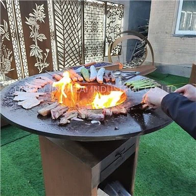 Barbecue au charbon de bois