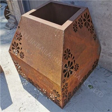 Jardinière rouillée en acier Corten