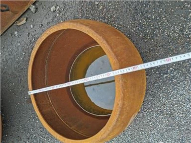 Jardinière d’arbre en acier Corten