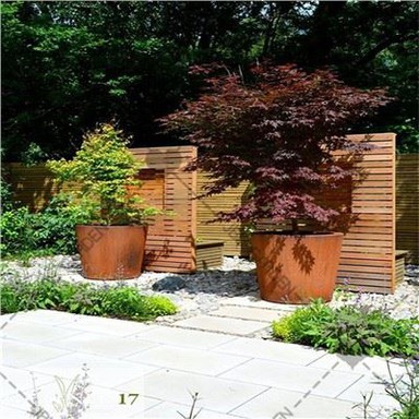 Grandes jardinières en acier Corten