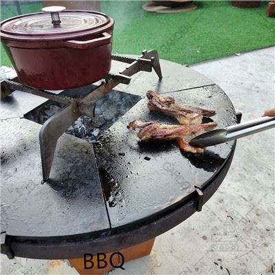Grille de table pour barbecue avec foyer extérieur