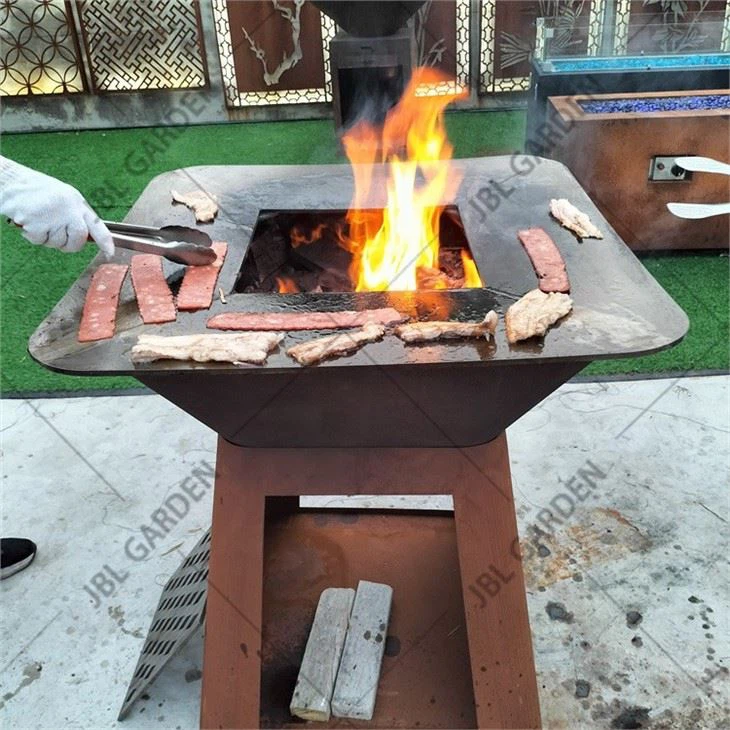 Barbecue Grill Table