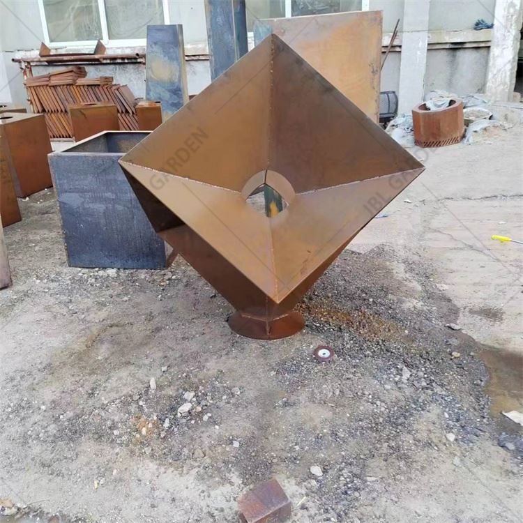 Sculpture cubique