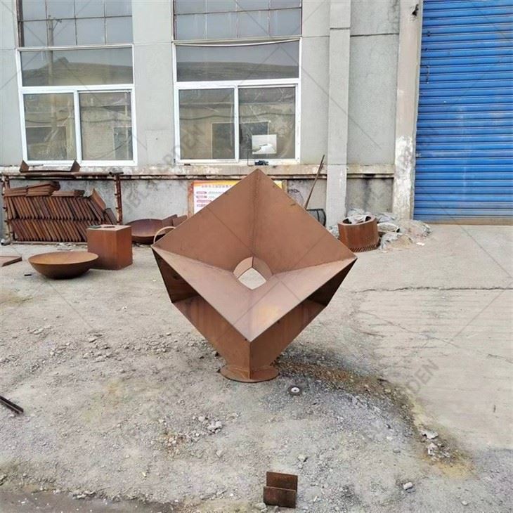 Cube Sculpture