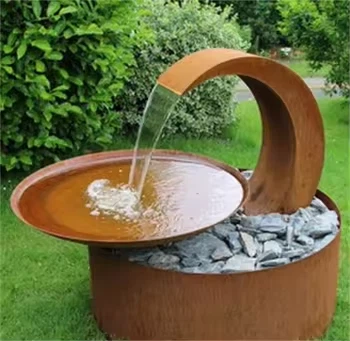 Fontaine à eau en acier rouillé