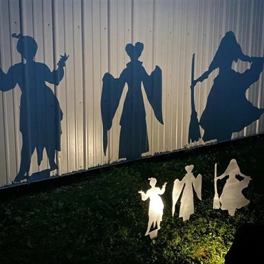 Silhouette en métal de sorcière d'Halloween