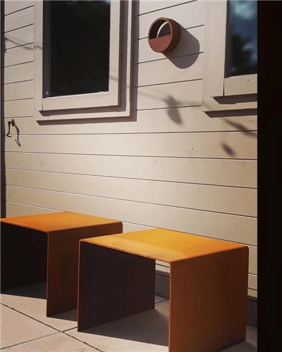 Table en acier