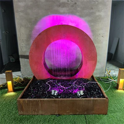 Fontaine d'eau de piscine d'eau